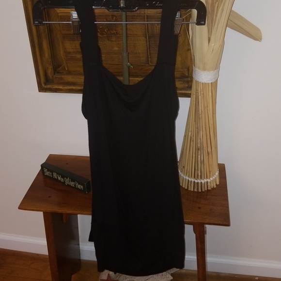 Vertigo Paris Black Cami Top - Picture 5 of 8